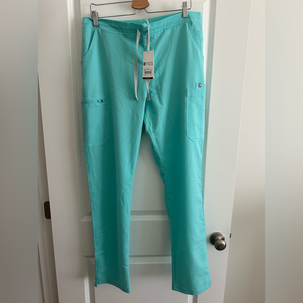 Figs Women's Skinny Pants in Aqua